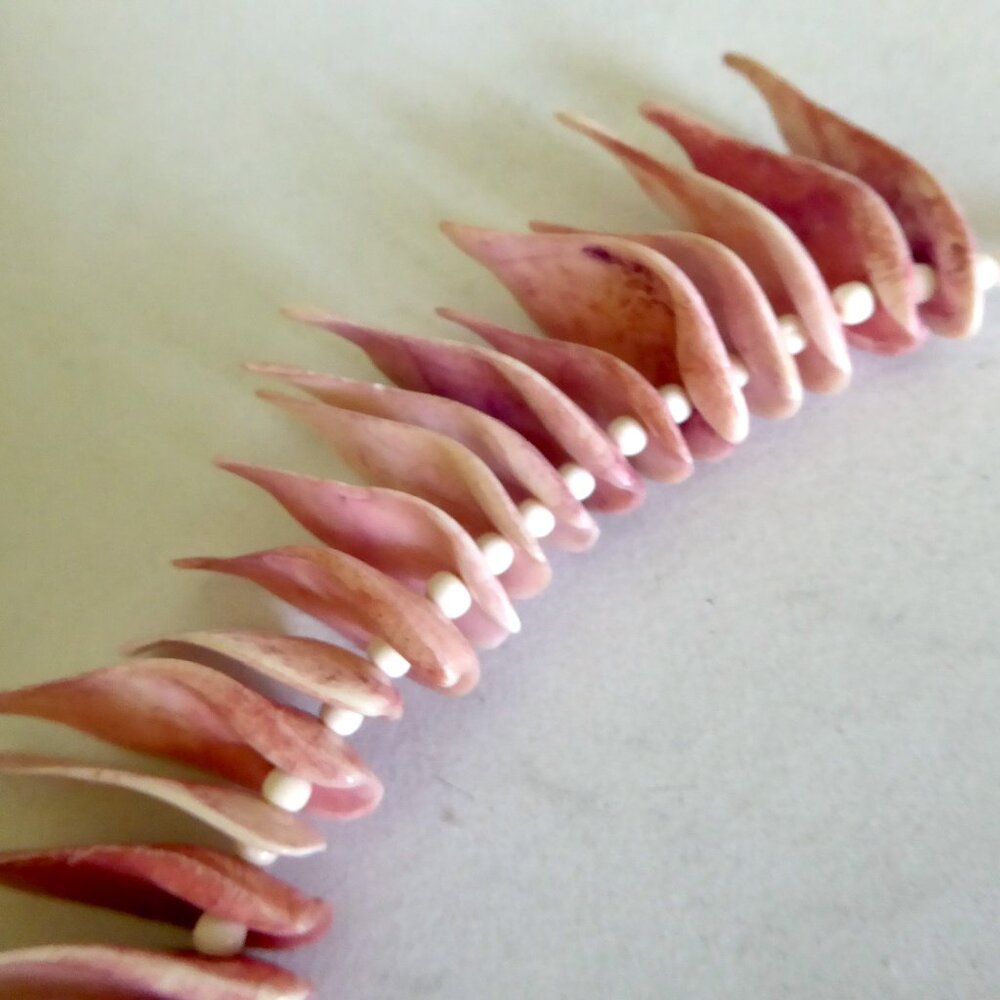 VINTAGE PINK SHELL LEI NECKLACE CHOKER COLLAR 5.5” diameter (PRE-OWNED) - Picture 8 of 8